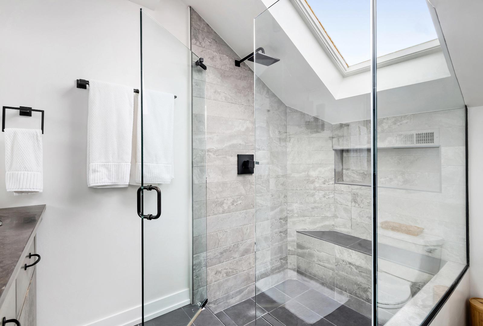 Walk-in-Tub-Specialist-Bathroom-Remodeling-Near-Me-walk-in-shower